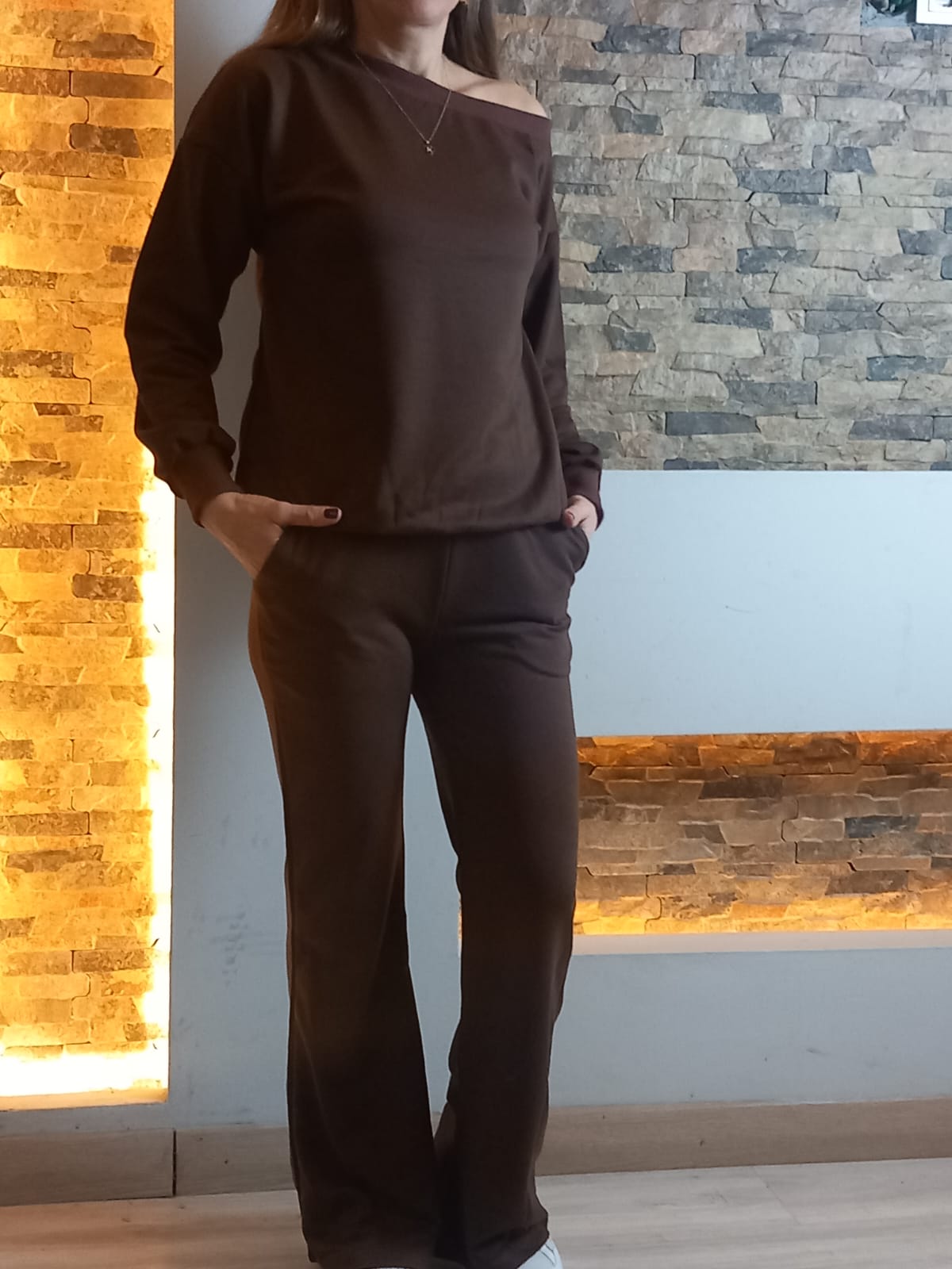 UZUN KOLLU TEK OMUZ 2 İPLİK BLUZ PANTOLON TAKIM